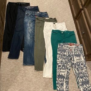 SEVEN pairs of Women’s Jeans - dark to light wash